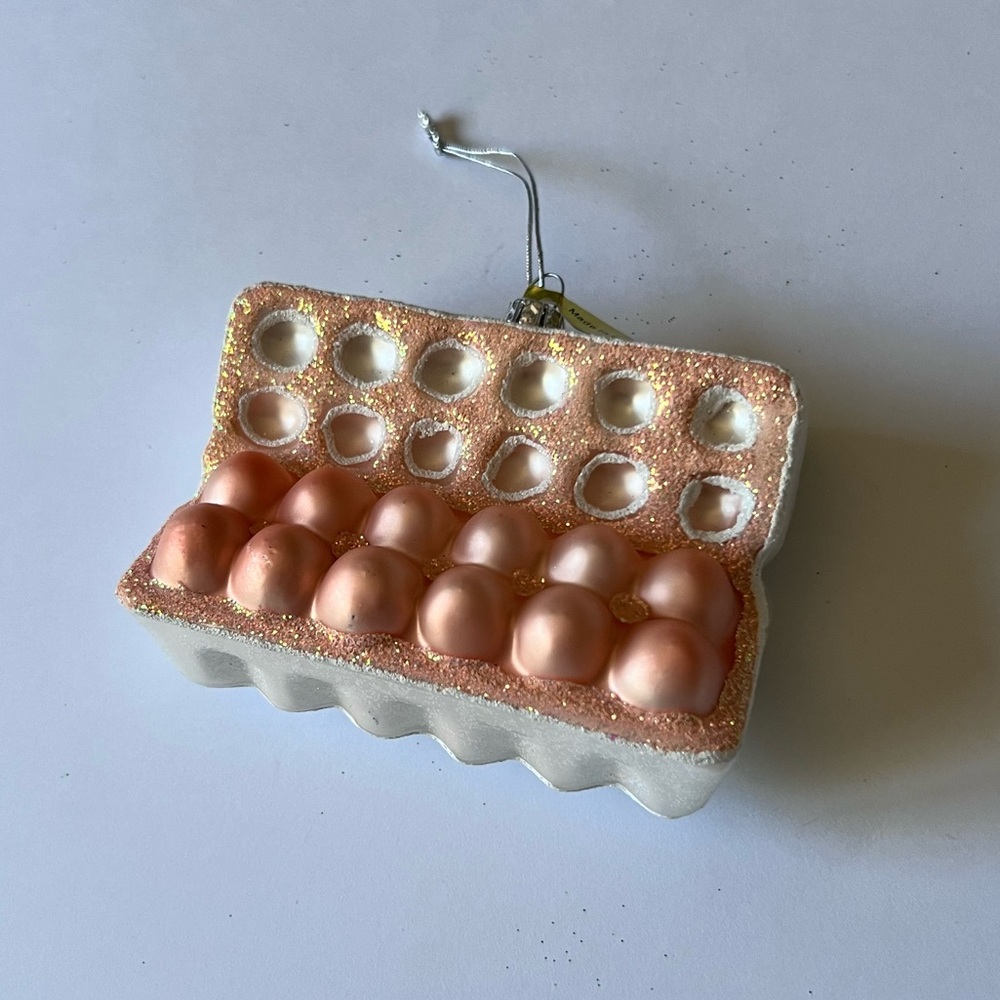 CODY FOSTER ONE DOZEN BROWN ORGANIC EGGS GLASS CHRISTMAS ORNAMENT NEW